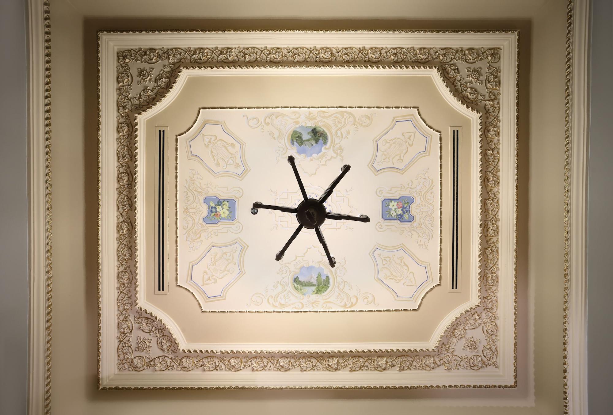 Hotel Stories Kumbaracı 4*